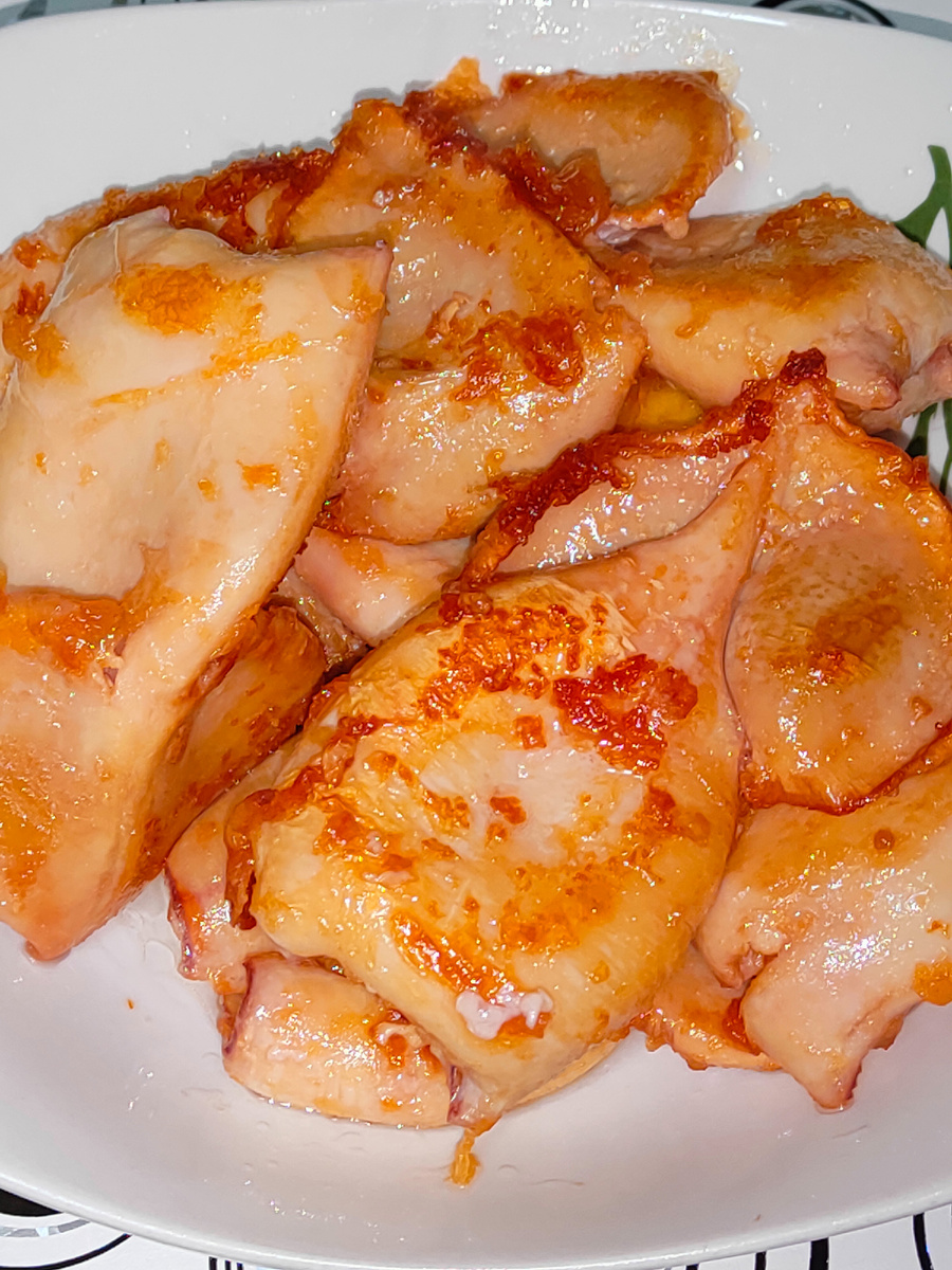 Уже обжаренные  и готовые кальмары. Листайте галерею