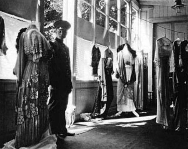 Мастерская Бризаков. Примерно 1911-1912 год