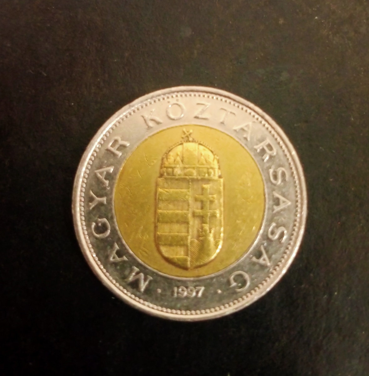 Аверс монеты 100 форинтов 1997г