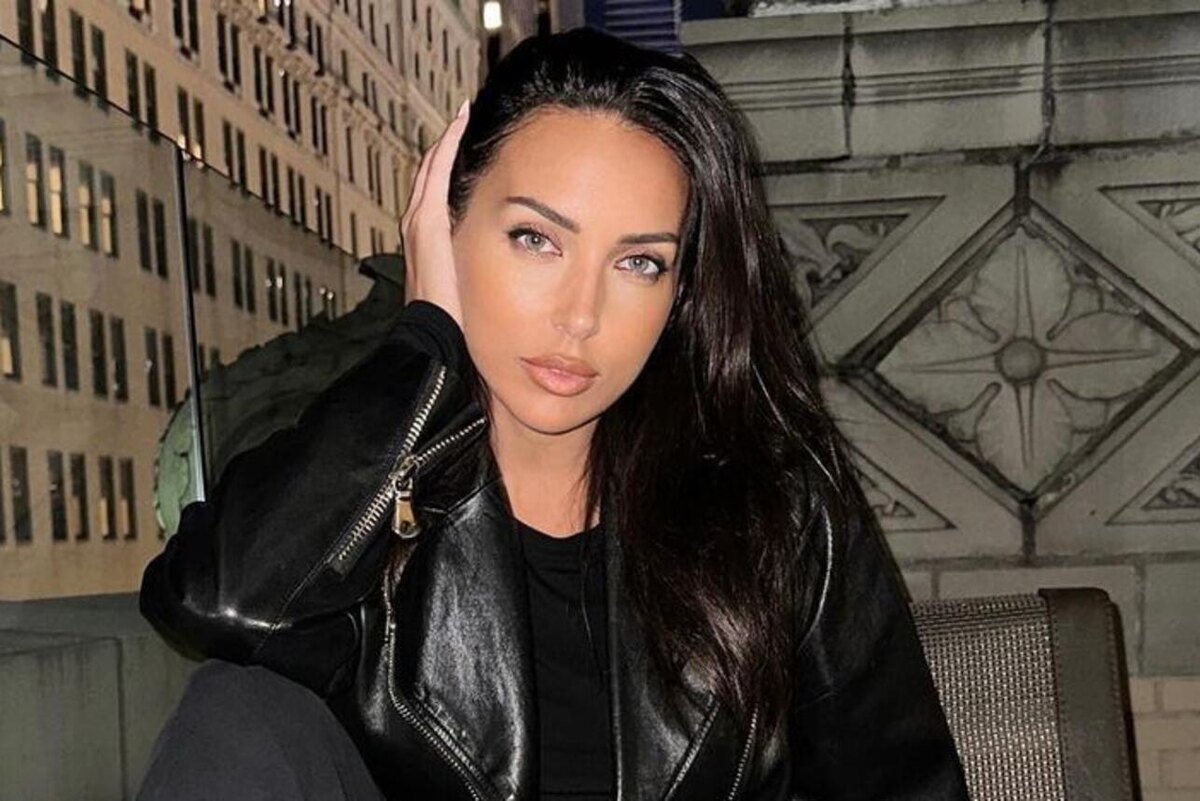    Певица Алсу Социальные сети