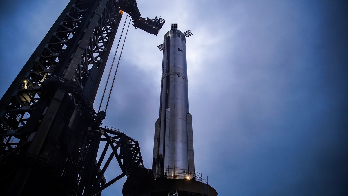 Прототип B14 в декабре 2024 года во время подготовки к испытаниям, фото SpaceX
