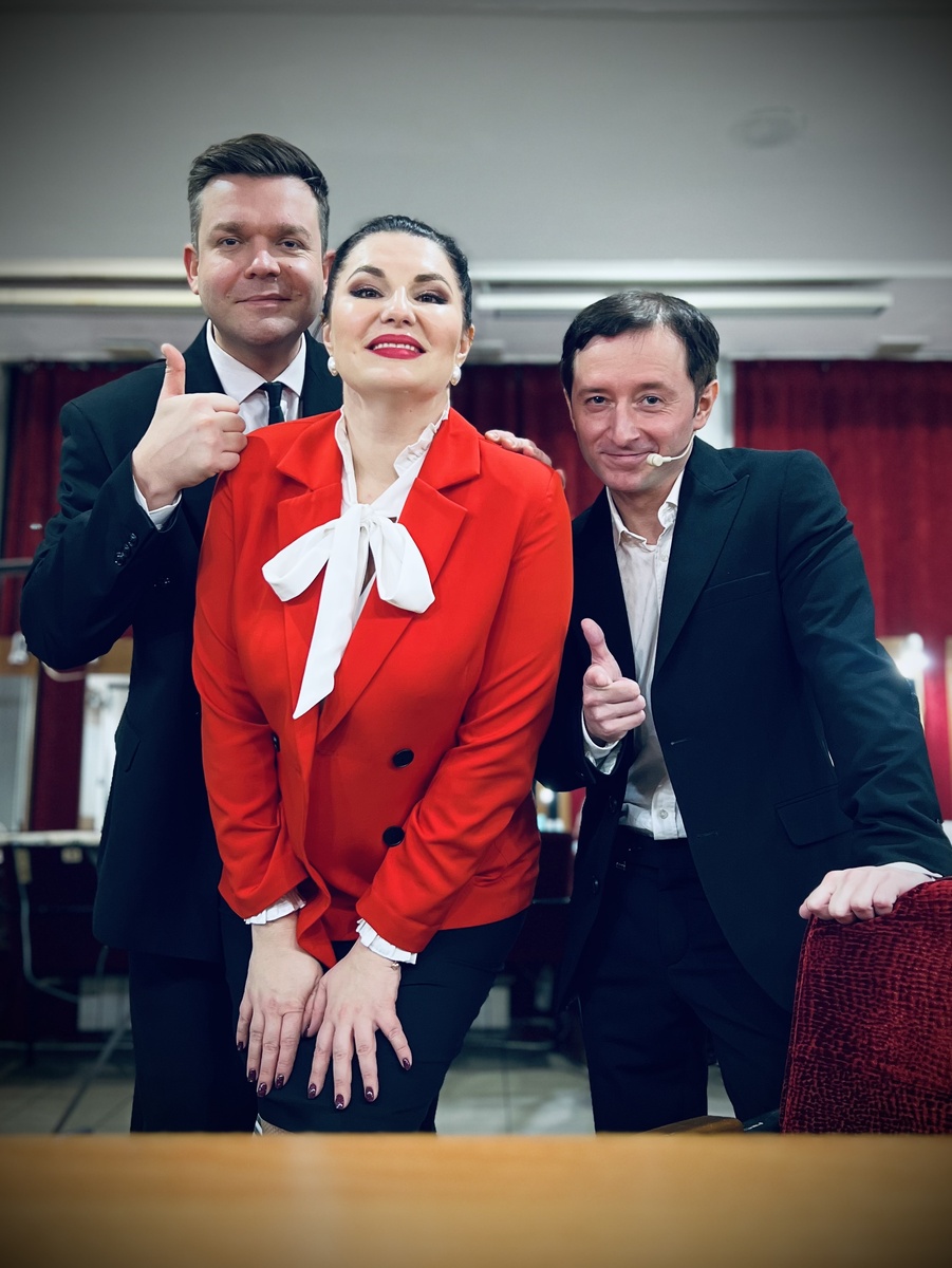 Р.Селецкий, О.Невежина, М.Белов 