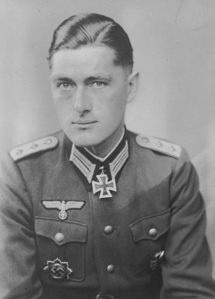 капитан Ханс-Хеннинг Айхерт (Hans-Henning Eichert)