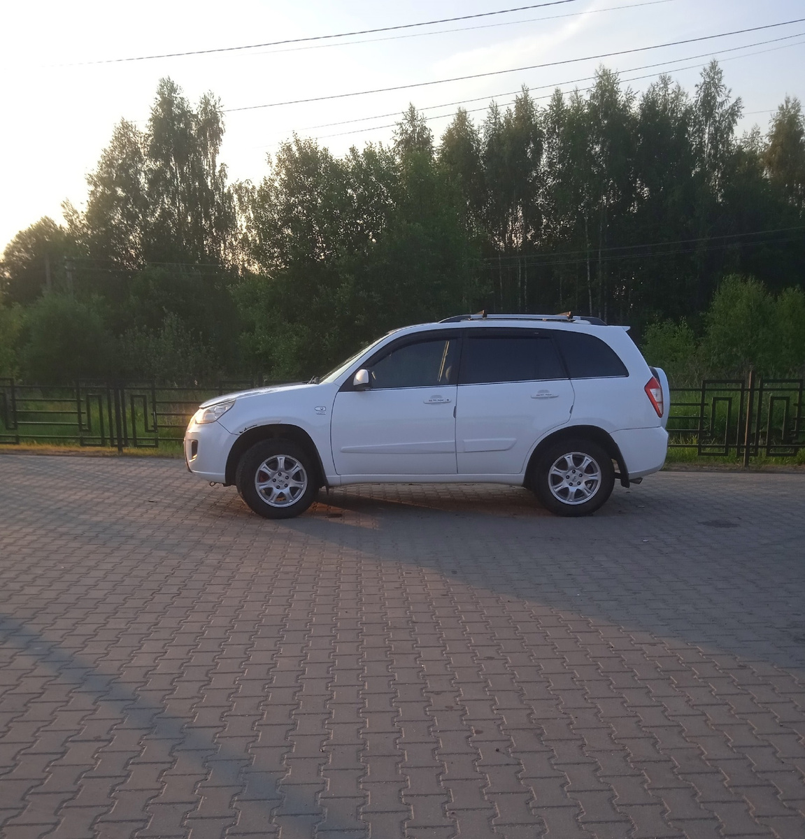 Довольный подарками)