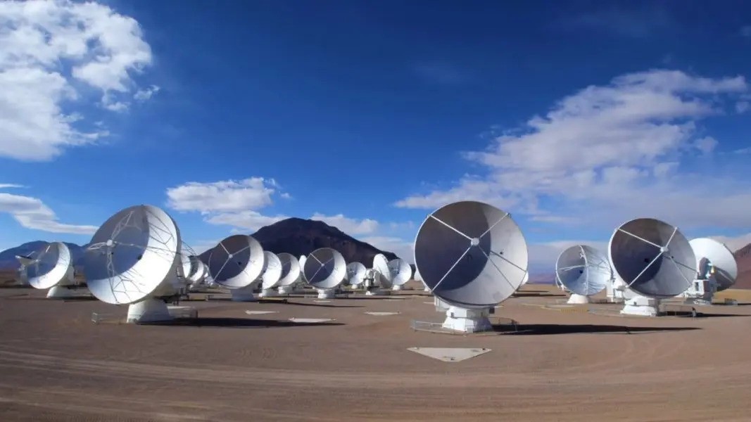 Телескоп ALMA. Источник: www.almaobservatory.org