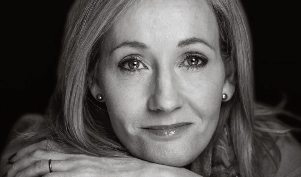 Та самая Джоан Роулинг, которая верила в силу своей истории о мальчике Гарри.