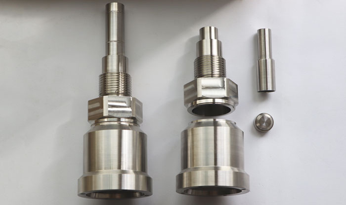 До (справа) и после (слева) лазерной сварки