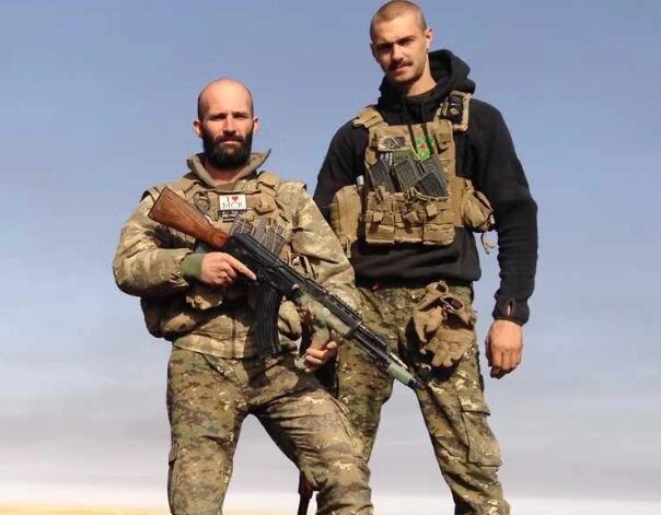    Дэниел Берк (слева). Фото: соцсети