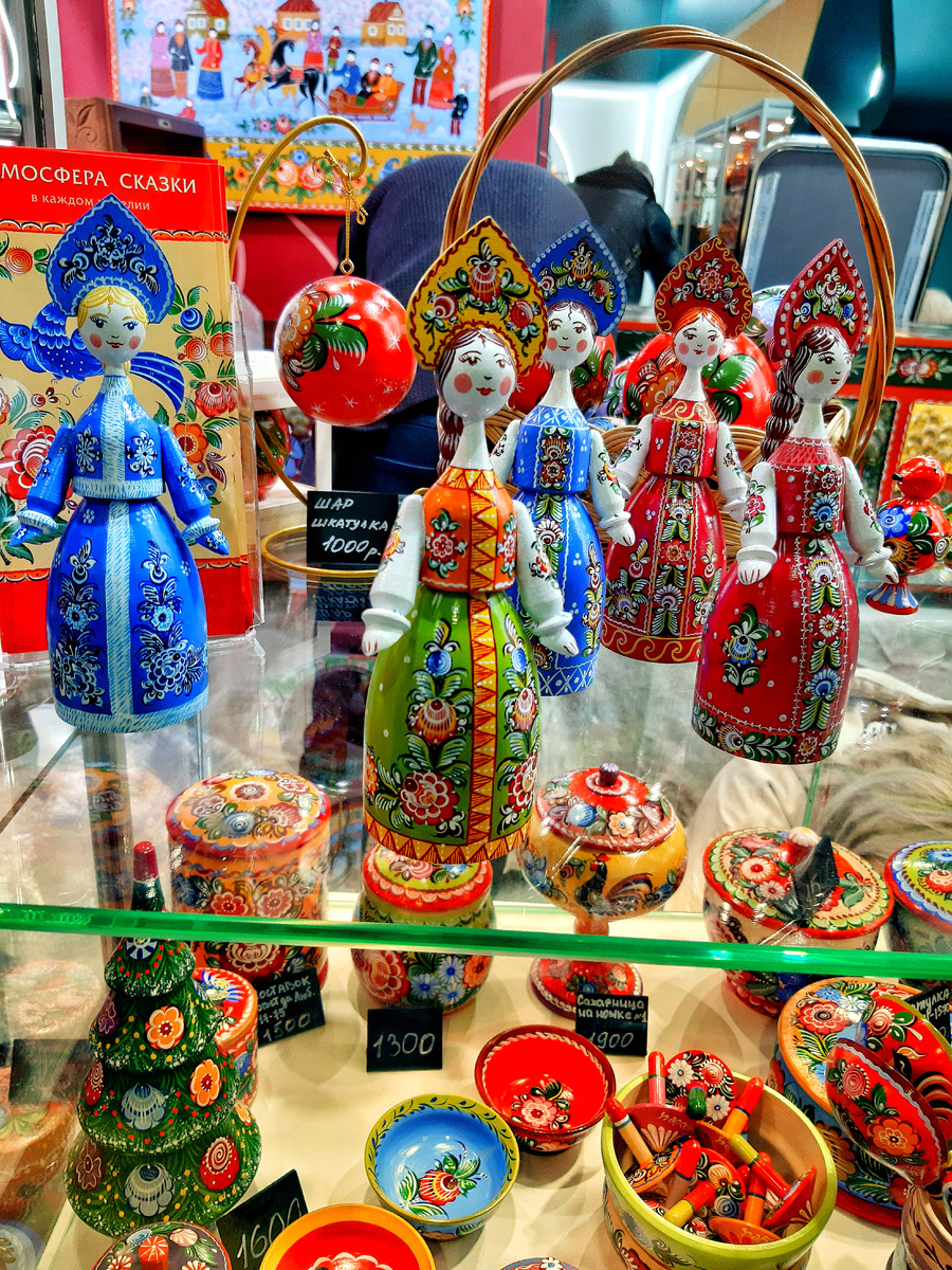 Выставка народных художественных промыслов. Ладья 2024. Городецкая роспись.