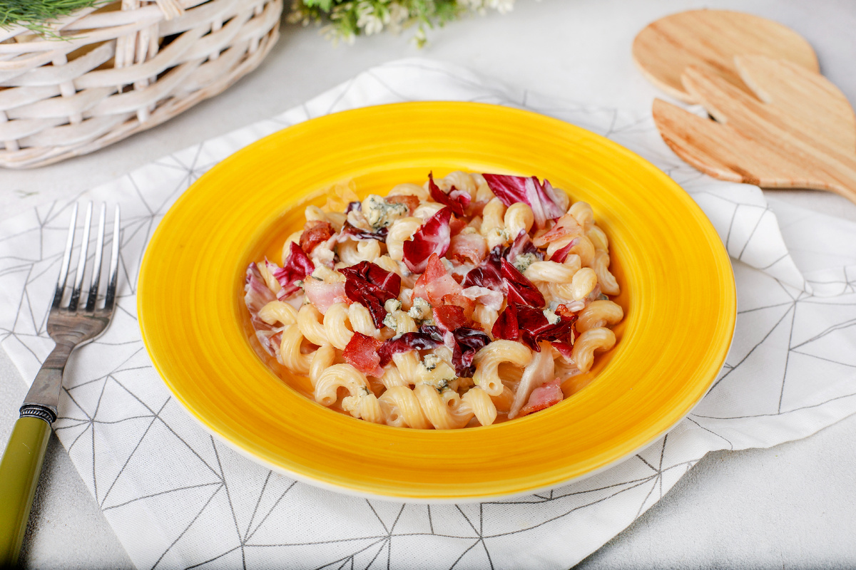 Челлентани с беконом и голубым сыром