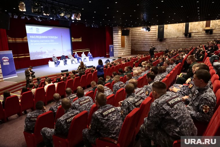 «Единая Россия» провела большое мероприятие накануне съезда
Фото: Роман Наумов © URA.RU