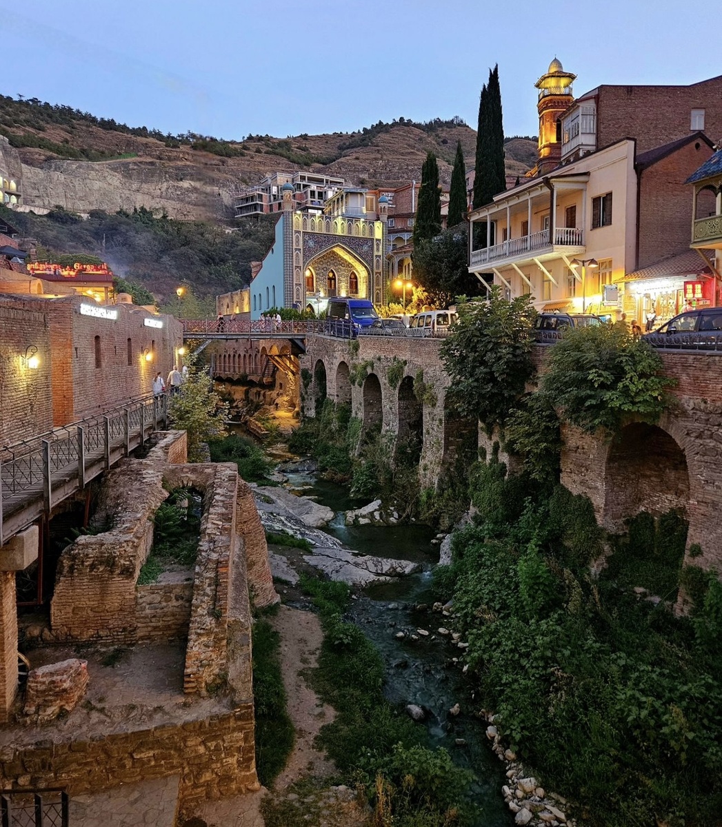 Moon16, автор отзыва