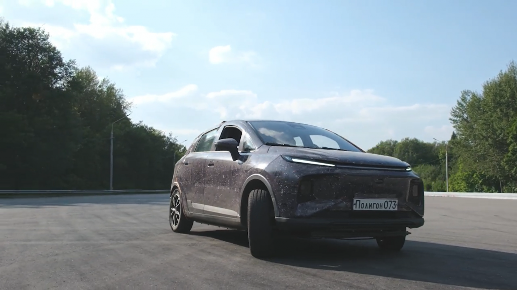 Прототип отечественного электромобиля «Атом» на стадии испытаний - на полигоне и на дорогах общего пользования.