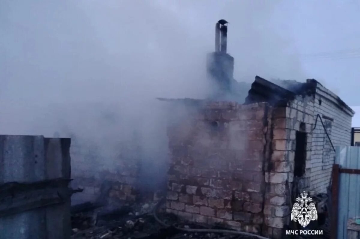    В Чердаклинском районе из горящего дома спасли мужчину