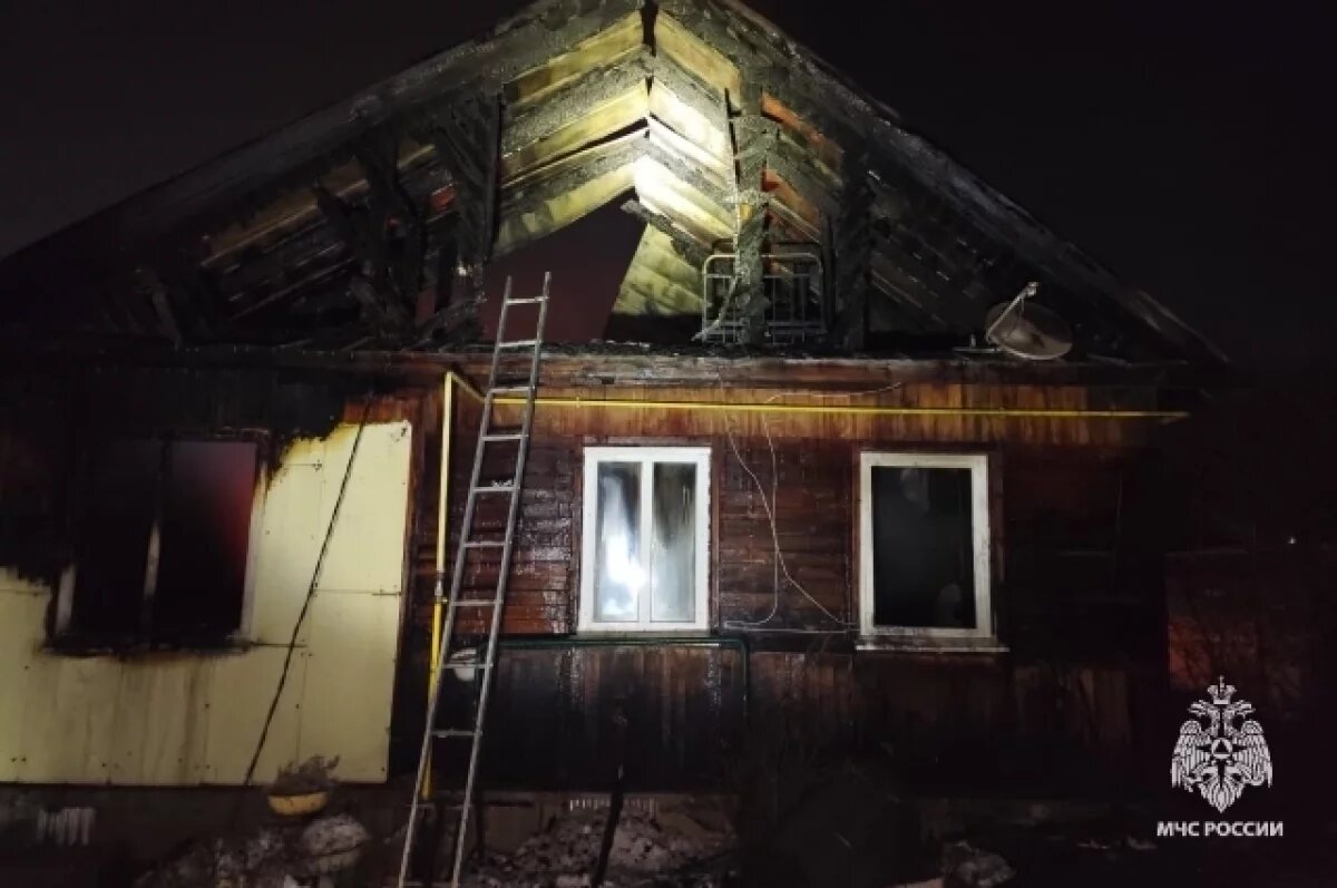    В Томском районе при пожаре в жилом доме погиб мужчина, спасена женщина