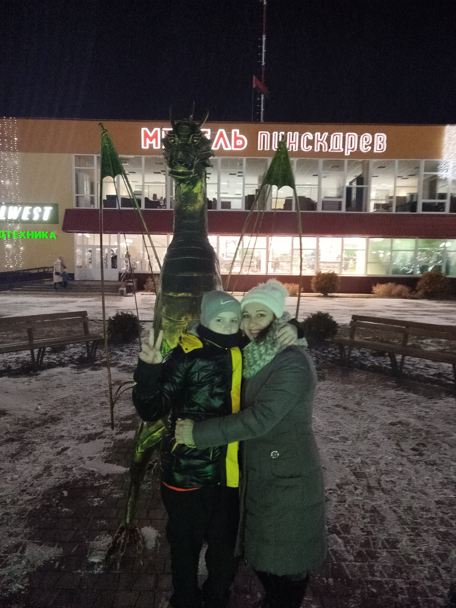 Зажигаем ёлку г.Мосты. Было весело.👍