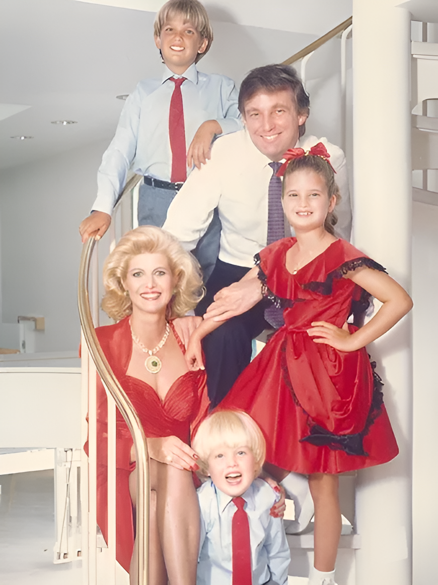 Дональд, Ивана и их дети. Фото из открытого доступа