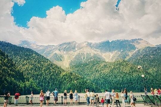    АТОР: Туроператоры рассчитывают на снятие запрета на продажу туров в Абхазию к маю