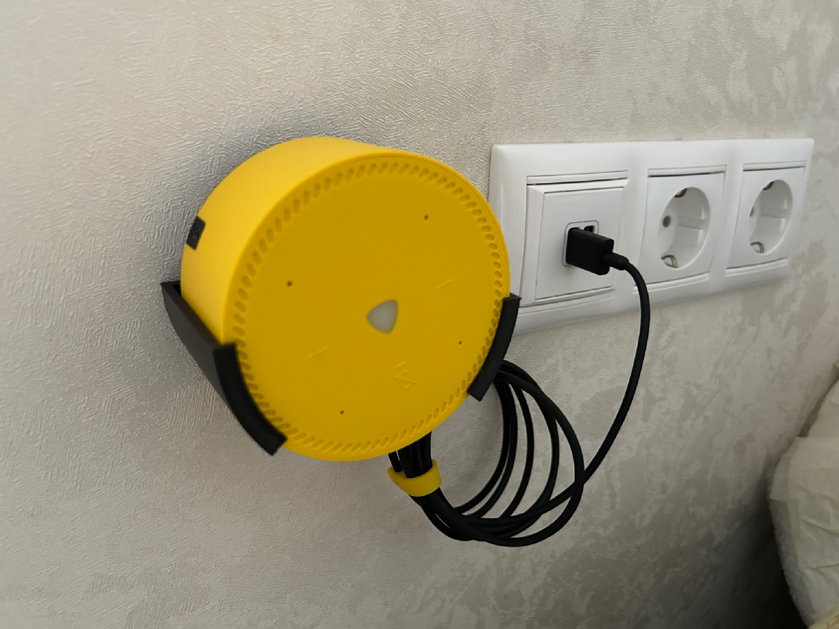 кухонная алиса на кронштейне...