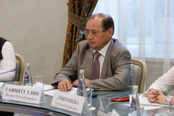 В уставном капитале компании «СКАТ» бизнесмена и зампредседателя Общественной палаты Татарстана Мунира Гафиятуллина произошли изменения. взято с сайта Общественной палаты РТ