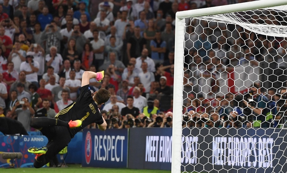    Акинфеев назвал сейв после удара Руни на Евро-2016 одним из самых любимых в карьере. Фото: Global Look Press