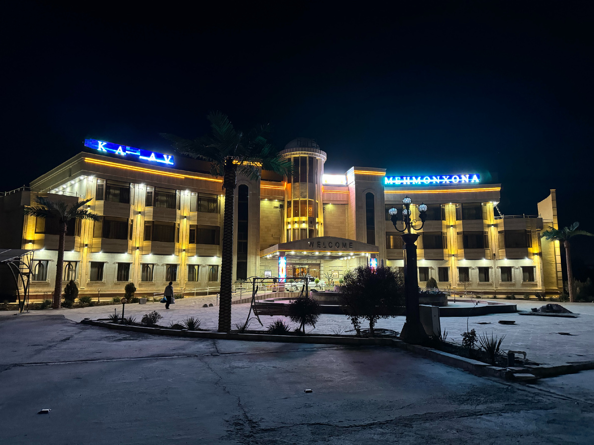 Гостиница Караман. Здесь я остановилась.