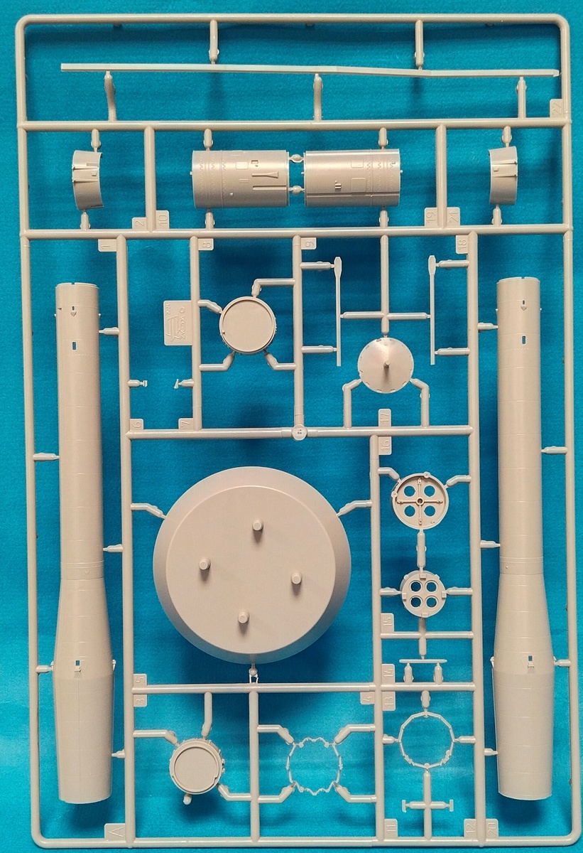 Обзорный вид на литники. НЕ ЗАБЫВАЙТЕ ЛИСТАТЬ ГАЛЕРЕЮ!