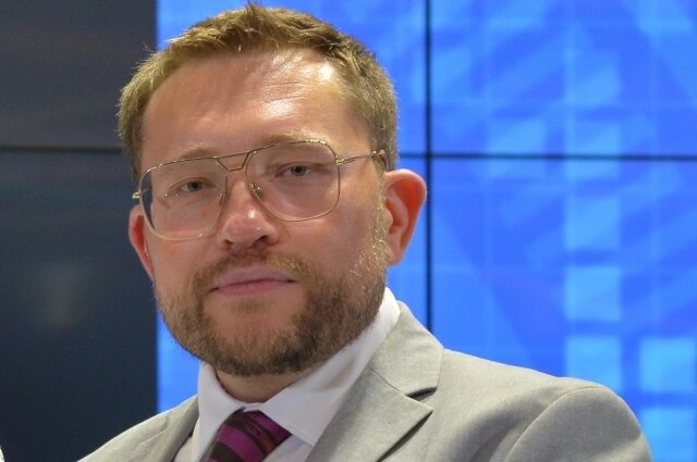    Политическая карьера Цуканова началась с 2010 года. Фото: министерство цифрового развития и связи Омской области