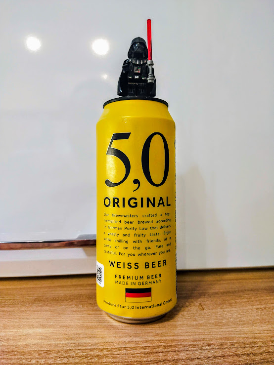 Дизайн минималистичный, как у всей линейки.