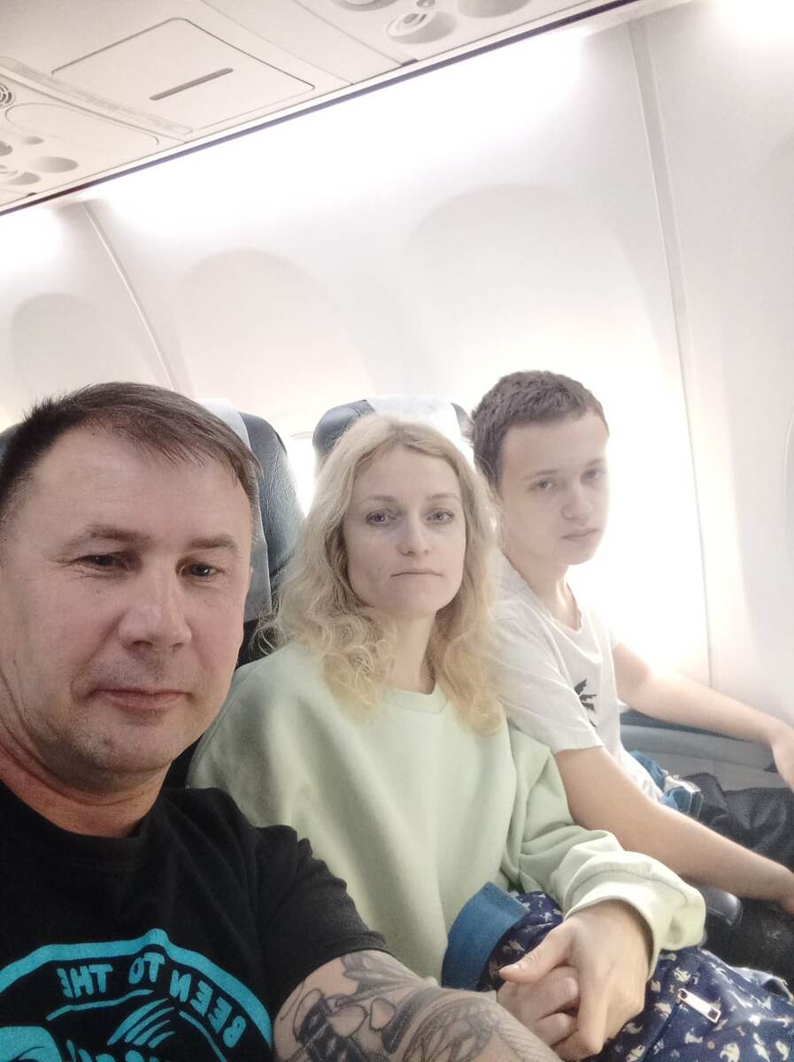 Видок уже в самолёте у меня не очень, дальше было только хуже 😵