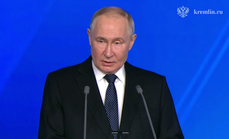    Владимир Путин предложил расширить федеральный проект «Время героев» Кристина Просвиркина