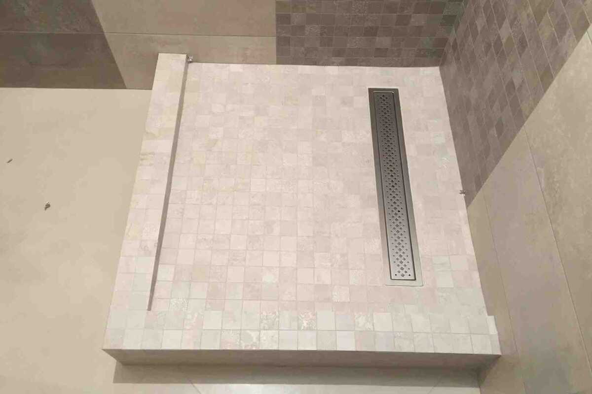 Идеальный душевой поддон - плитка как стильное и практичное решение