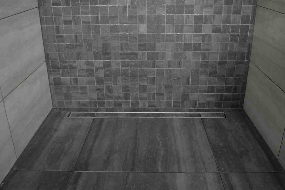 Преимущества плиточных поддонов