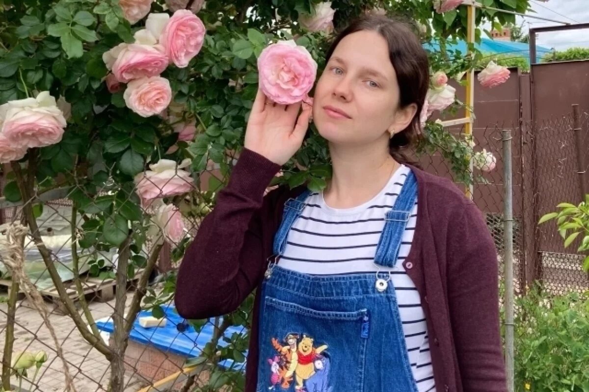    Елена Симонова.