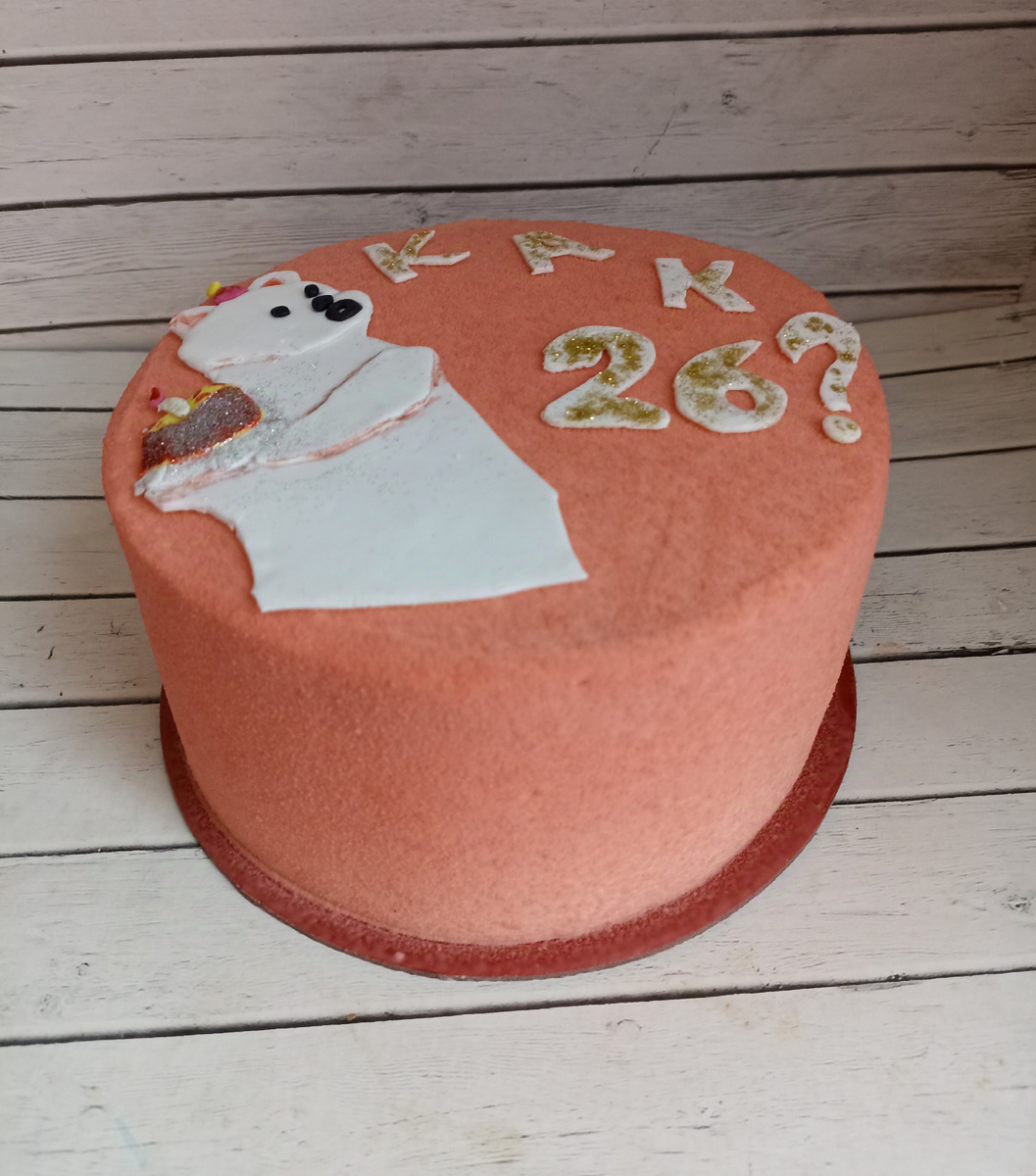 Лимонная малинка. Бисквитный торт, коржи пропитаны малиново- лимонным сиропом, малиновое желе, сливочный крем. 