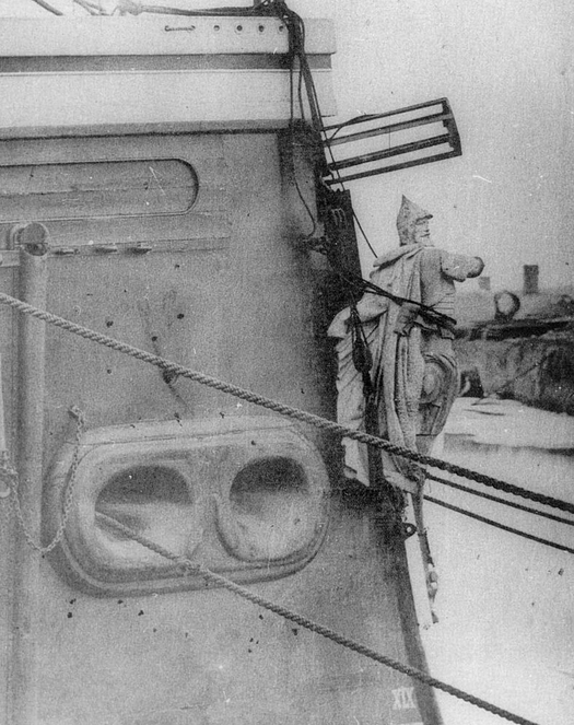 Носовое украшение фрегата "Князь Пожарский"