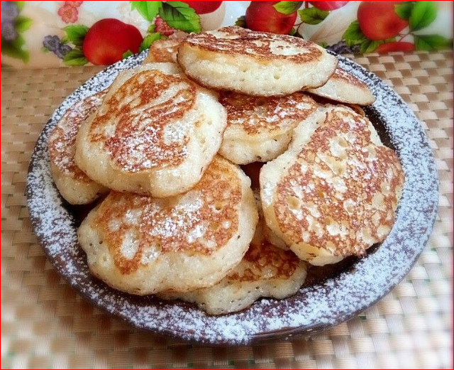 Оладьи на манке и кефире пышные и воздушные. Вкусно и просто