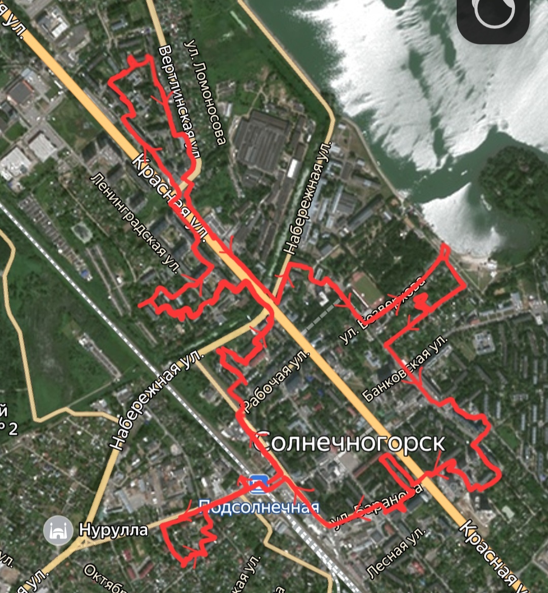 Не трекер, рисовал пальцем по яндекс-карте. Против часовой.