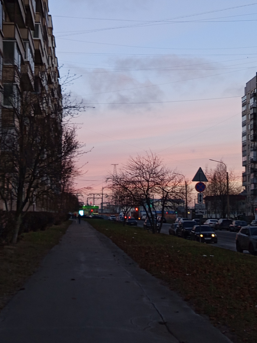 О да, это совершенно не связанная с темой статьи картинка. Это рассвет