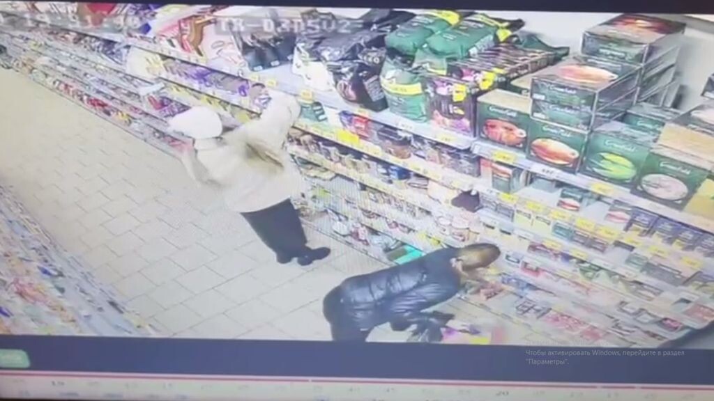    В Бугуруслане сотрудники полиции задержали женщин, подозреваемых в 70 кражах из магазинов