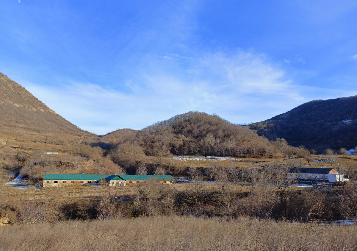 Фото автора: в Арыхкенте, вид на горы (Дагестан, январь 2024) 