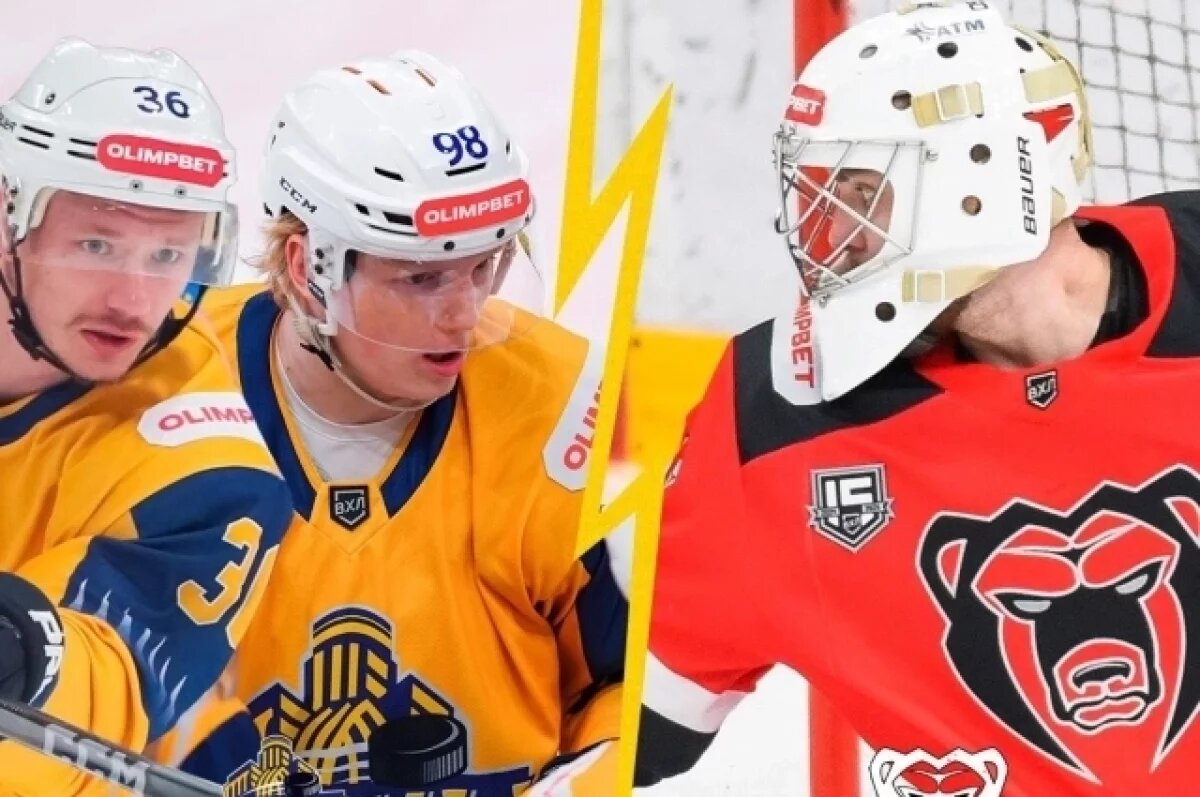    Вратаря заменили на нападающего и защитника.