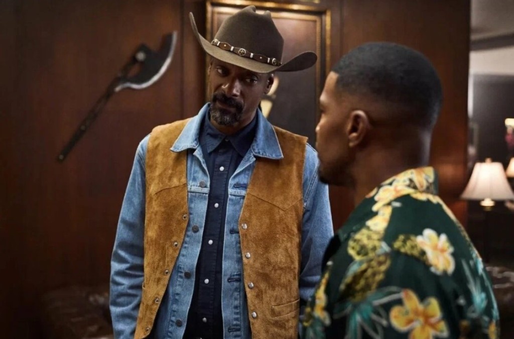 Кадры из фильма "Дневная смена" (Day Shift) 2022г.