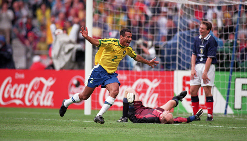 Радость Кафу. Источник: m.goal.com