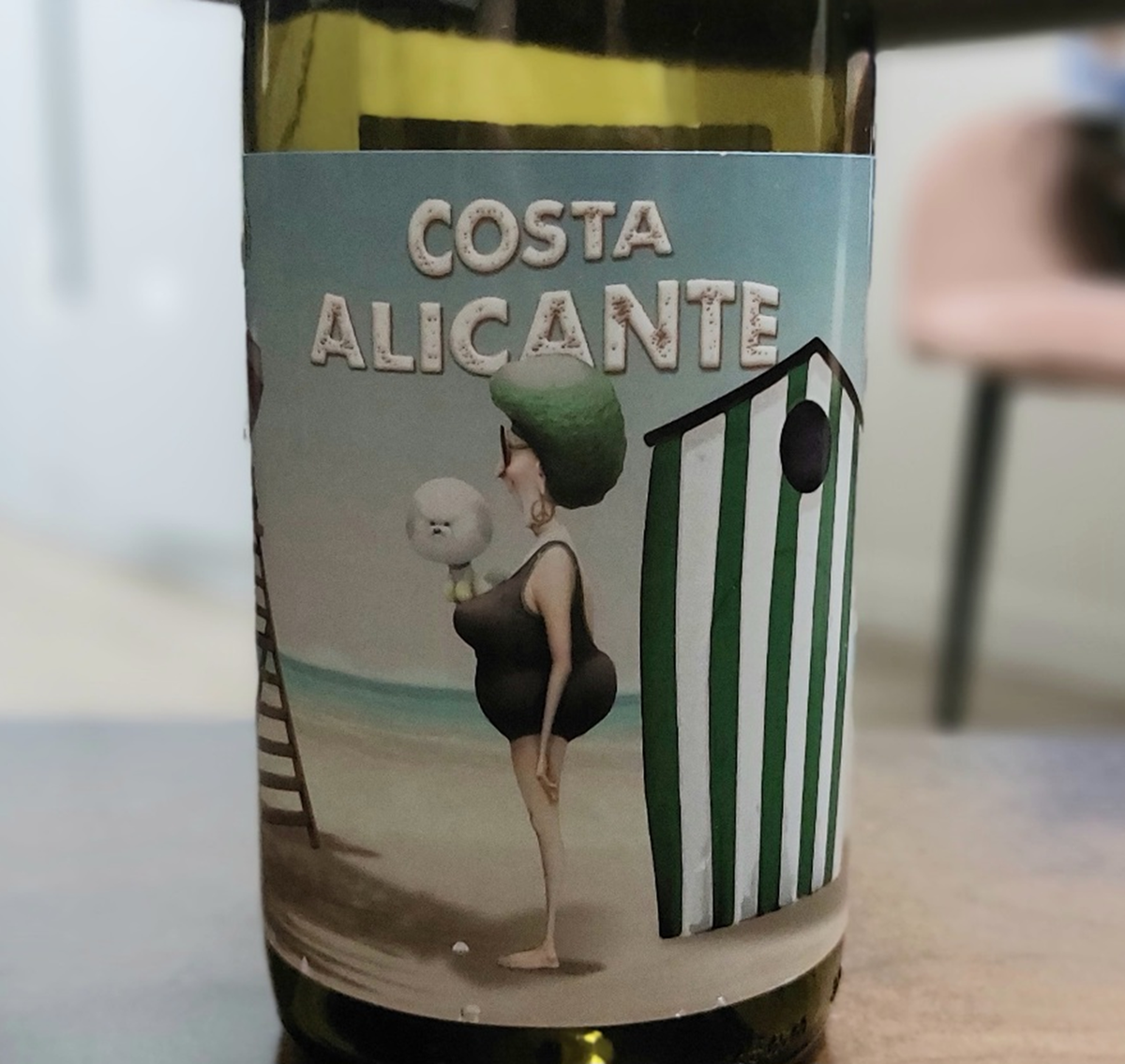 Белое вино Costa Alicante / White / Alicante / DO / Аликанте / Испания / 2021. Источник фото — блог Дзен «Wine Hunter»
