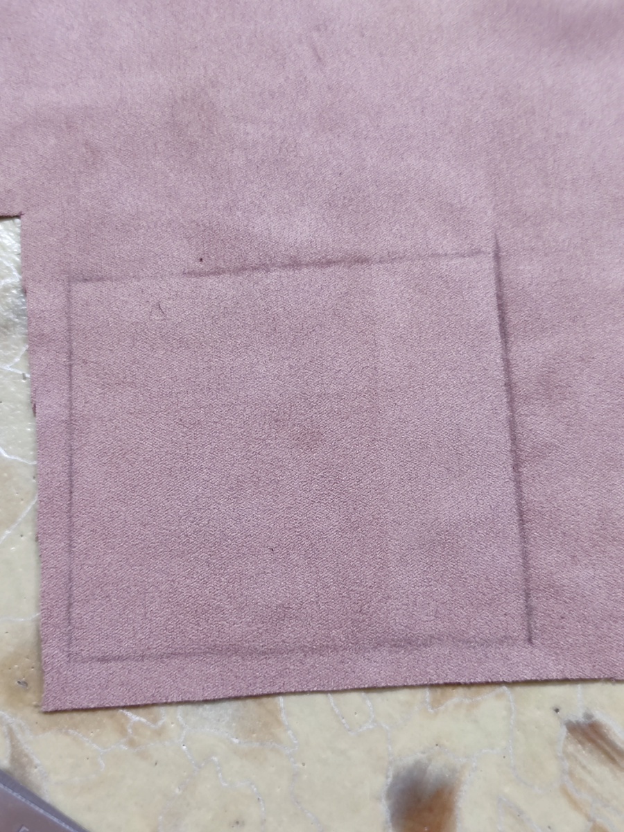 Нарисовала прямоугольник 8х9см. Вырезала с припусками 0.5см