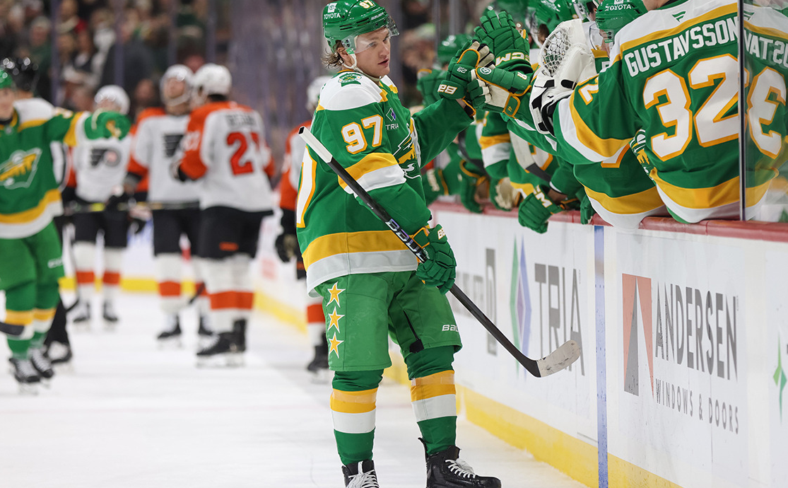 Кирилл Капризов продолжает принимать поздравления с голами в НХЛ. Фото: НХЛ