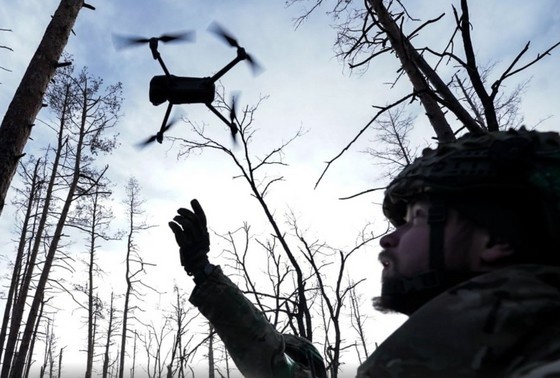    Солдат ВСУ в зоне боевых действий