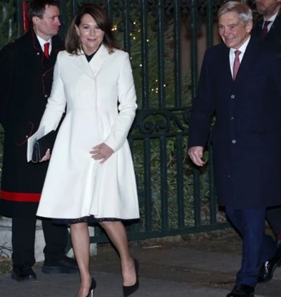 Кэрол и Майкл Миддлтоны прибывают на рождественский конценрт 6 декабря 2024 года. Источник фото: starslife.ru