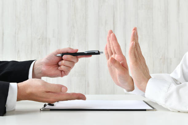 Первое правило — умение говорить "нет". Это важно для того, чтобы защитить свое время и энергию. Не бойтесь отказывать, если что-то вам не подходит. Уважайте свои границы!